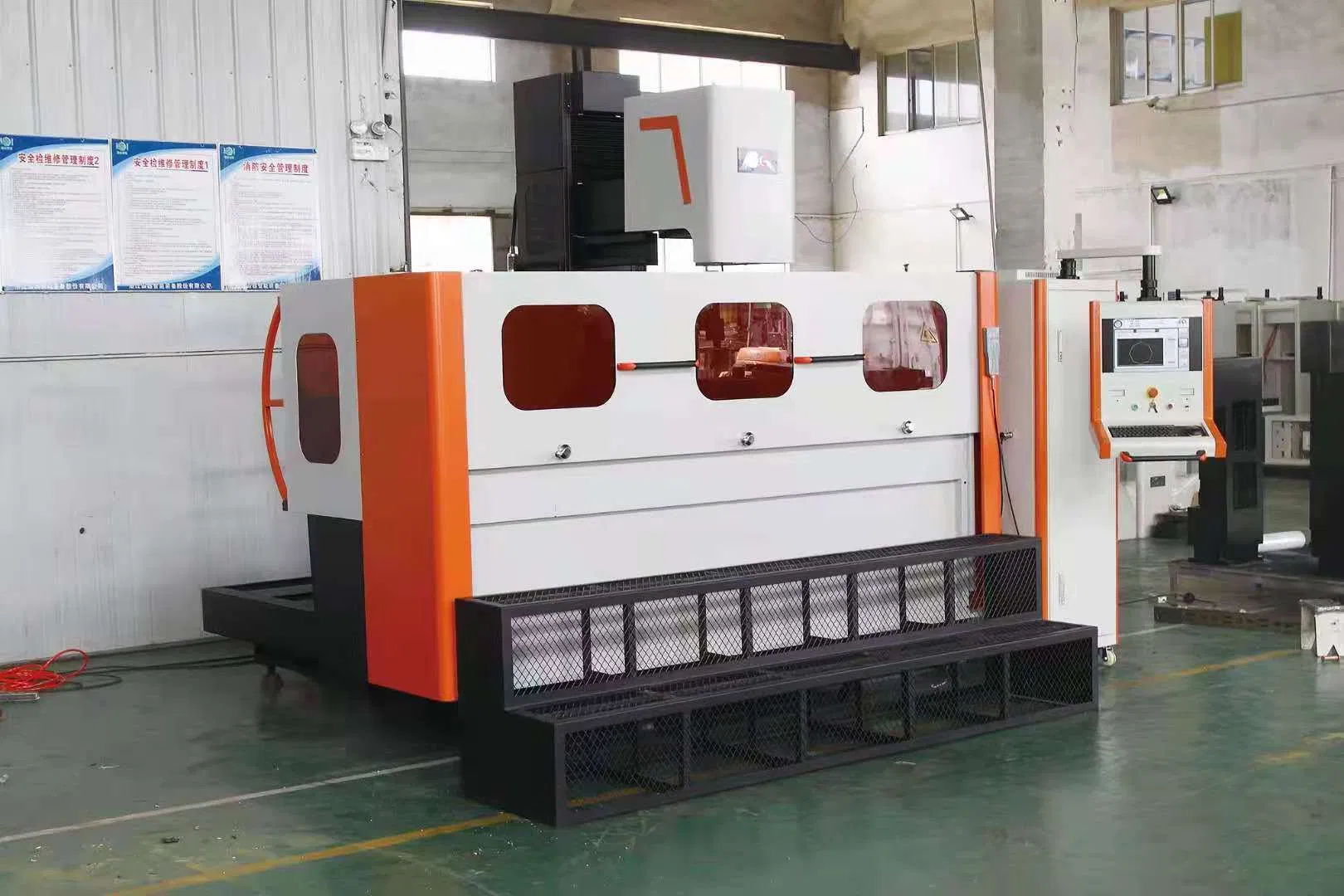 Large Travel EDM Machine Bq 1612 for Metal Cutting